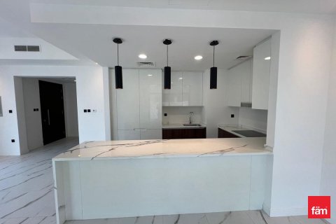 4 bedrooms Townhouse in Dubai, UAE No. 166491 6