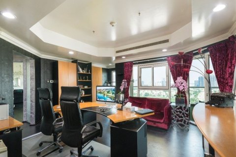 Пентхаус с 4 спальнями в Dubai Sports City, ОАЭ №146770 7