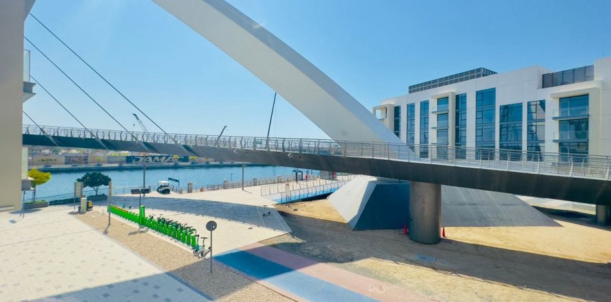 Квартира с 2 спальнями в Аль-Васл, ОАЭ №127461