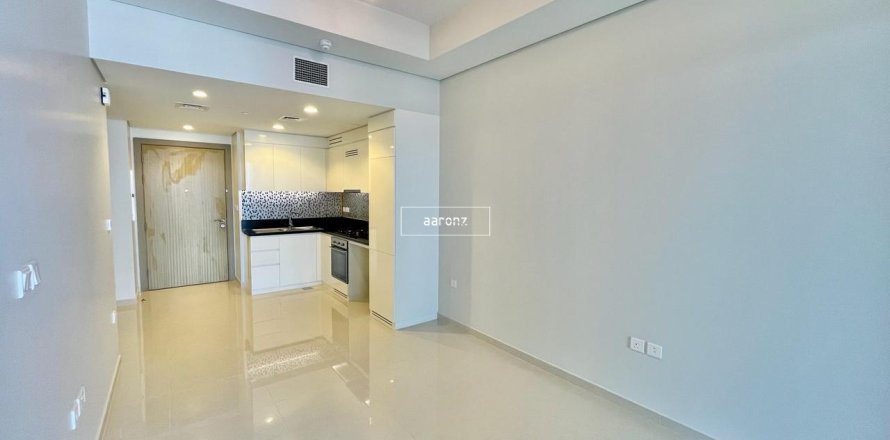 Apartment de 2 dormitorios en Business Bay, UAE No. 102283