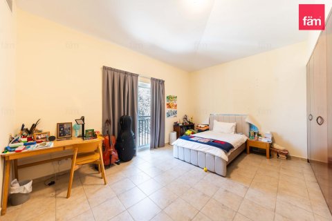 5 bedrooms Villa in Dubai, UAE No. 164328 14