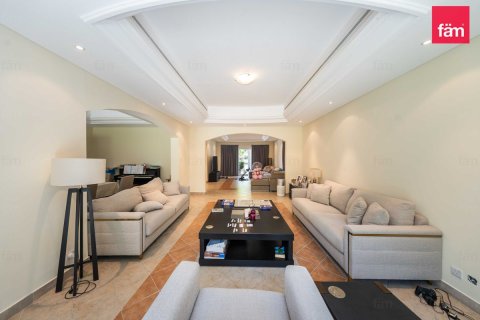 5 bedrooms Villa in Dubai, UAE No. 164328 5