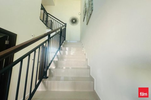 3 bedrooms Townhouse in Dubai, UAE No. 164330 3
