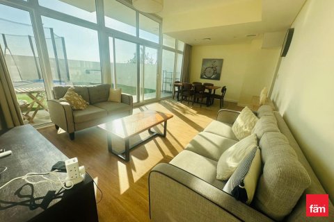 3 bedrooms Townhouse in Dubai, UAE No. 164330 2
