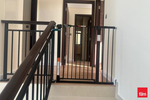 3 bedrooms Townhouse in Dubai, UAE No. 164330 6