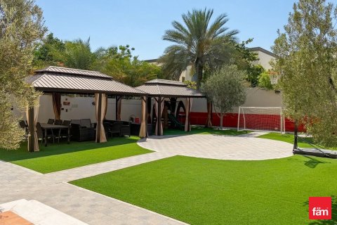 Вилла с 3 спальнями в Jumeirah Park, ОАЭ №164325 3