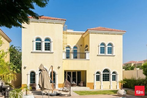 Вилла с 3 спальнями в Jumeirah Park, ОАЭ №164325