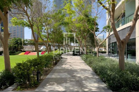 Apartment de 1 dormitorio en Burj Vista, UAE No. 202920 18