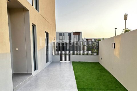 Villa de 4 dormitorios No. 118963 8