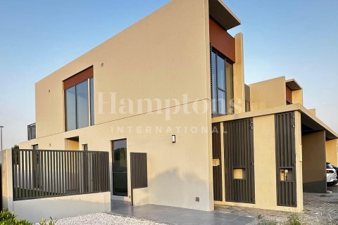 Villa de 4 dormitorios No. 118963 5