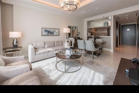 Квартира с 1 спальней в The Address Residence Fountain Views, ОАЭ №78234 3