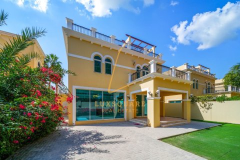 Villa de 4 dormitorios en Jumeirah Park, UAE No. 150298 14