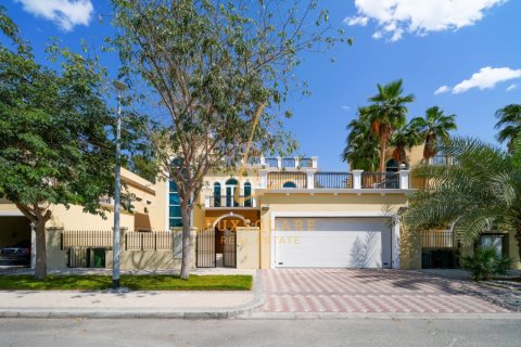 Villa de 4 dormitorios en Jumeirah Park, UAE No. 150298 21
