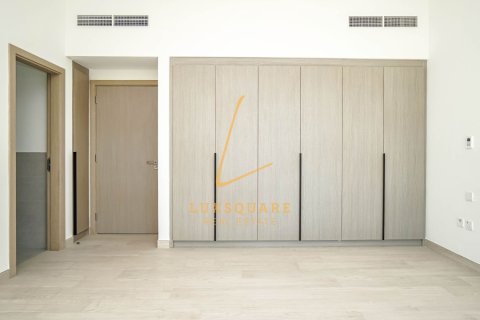 Villa de 4 dormitorios en Al Furjan, UAE No. 150302 14