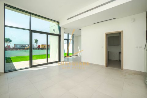 Villa de 4 dormitorios en Al Furjan, UAE No. 150302 10