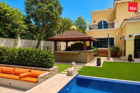 4 bedrooms Villa in Jumeirah Park, UAE No. 199379 8