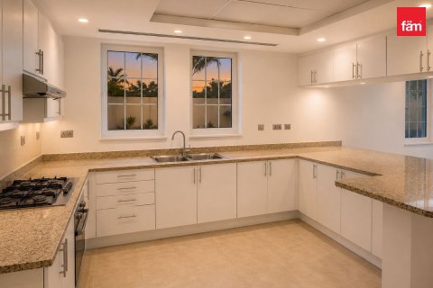 4 bedrooms Villa in Jumeirah Park, UAE No. 199379 17