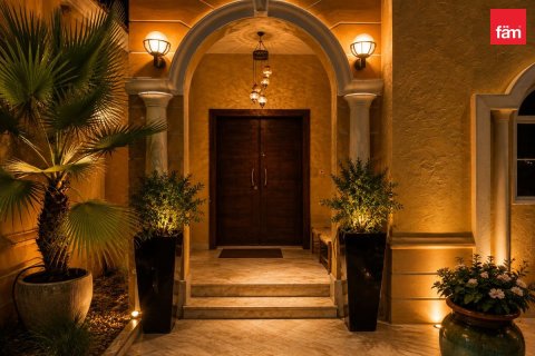 4 bedrooms Villa in Jumeirah Park, UAE No. 199379 5