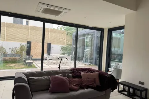 5 bedrooms Villa No. 127930 3