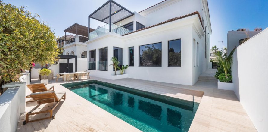 6 bedrooms Villa in Jumeirah Golf Estates, UAE No. 88404
