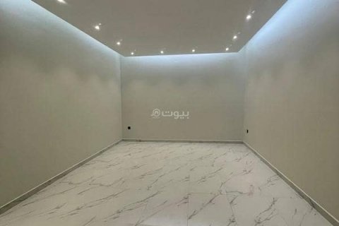 6 bedrooms Villa in Riyadh, Saudi Arabia No. 60286 5