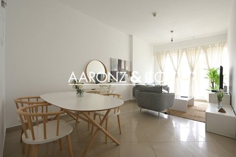 Квартира с 2 спальнями в Джумейра Лейк Тауэрс, ОАЭ №146404 5