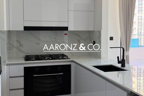 Квартира с 2 спальнями в Джумейра Вилладж Серкл, ОАЭ №146403 9