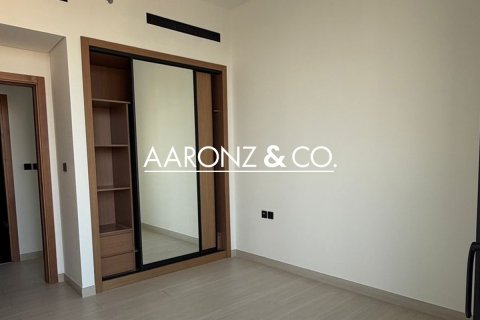 Квартира с 2 спальнями в Джумейра Вилладж Серкл, ОАЭ №146403 5