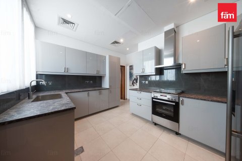 Вилла с 6 спальнями в Дубай, ОАЭ №148520 18