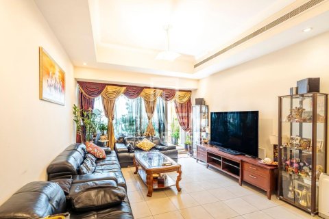 2 bedrooms Apartment in Churchill Towers, UAE No. 190228 9