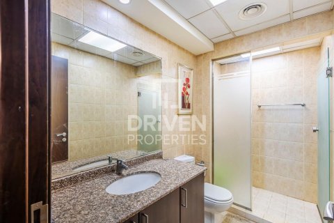 2 bedrooms Apartment in Churchill Towers, UAE No. 190228 8