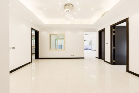 5 bedrooms Villa in Alvorada, UAE No. 199706 17