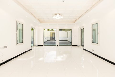 5 bedrooms Villa in Alvorada, UAE No. 199706 14