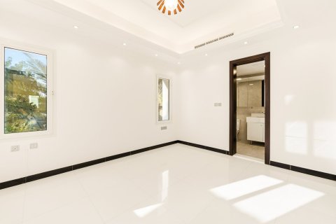 5 bedrooms Villa in Alvorada, UAE No. 199706 11