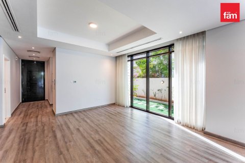 Villa de 3 dormitorios en Dubai, UAE No. 135901 14