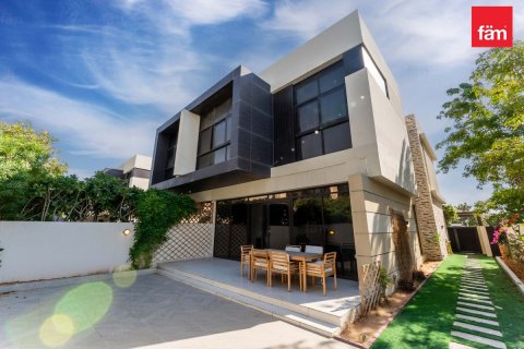 Villa de 3 dormitorios en Dubai, UAE No. 135901 24