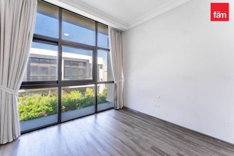 Villa de 3 dormitorios en Dubai, UAE No. 135901 6