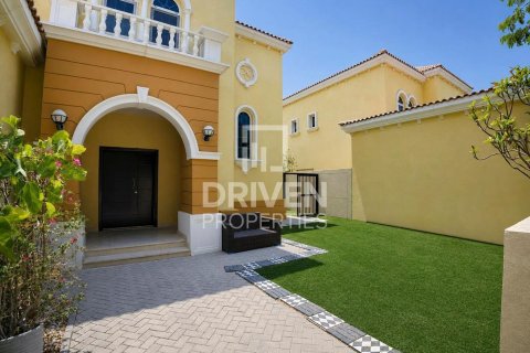Вилла с 3 спальнями в Jumeirah Park, ОАЭ №201299 26