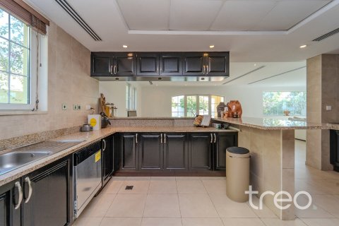 Villa de 4 dormitorios en Legacy, UAE No. 206087 20