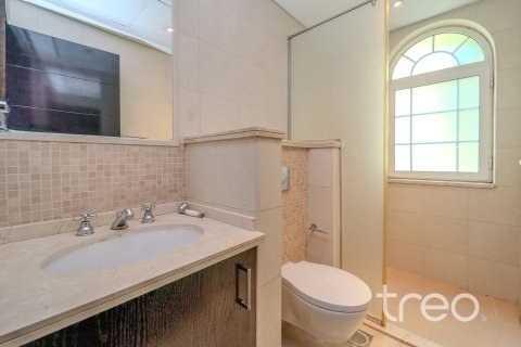 Villa de 4 dormitorios en Legacy, UAE No. 206087 8