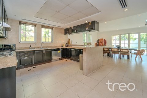Villa de 4 dormitorios en Legacy, UAE No. 206087 19