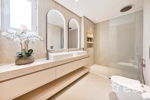 Villa de 4 dormitorios en Jumeirah Park, UAE No. 206088 13