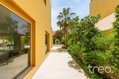 Villa de 4 dormitorios en Jumeirah Park, UAE No. 206088 23
