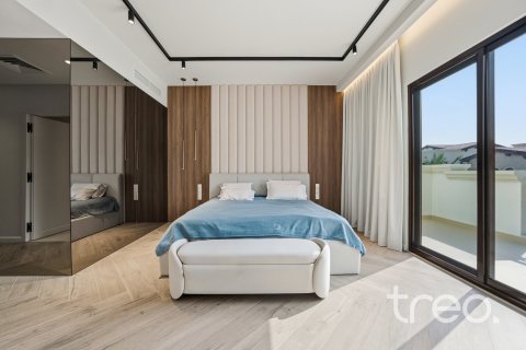 Villa de 4 dormitorios en Rasha, UAE No. 206084 9
