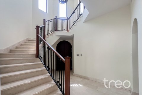 Villa de 6 dormitorios en Aseel, UAE No. 206085 8