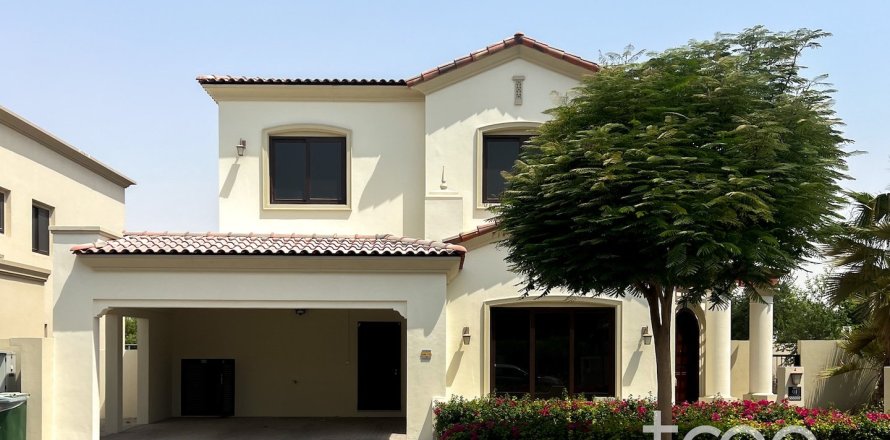 Villa de 6 dormitorios en Aseel, UAE No. 206085