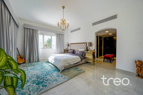 Villa de 4 dormitorios en Meadows, UAE No. 206083 13