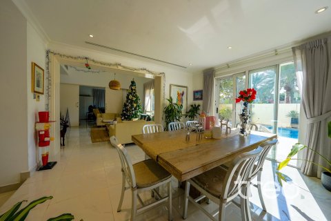 Villa de 4 dormitorios en Meadows, UAE No. 206083 7