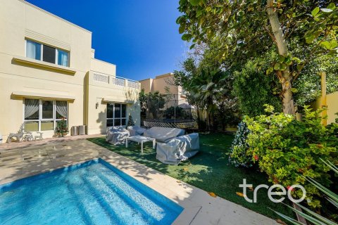 Villa de 4 dormitorios en Meadows, UAE No. 206083 10