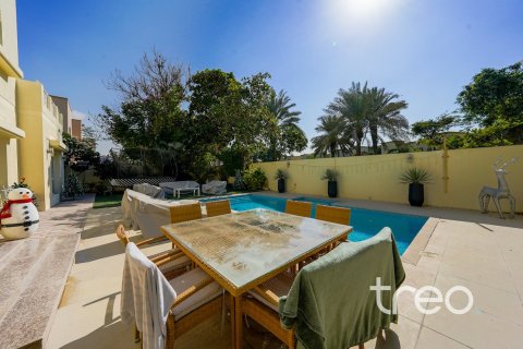 Villa de 4 dormitorios en Meadows, UAE No. 206083 12